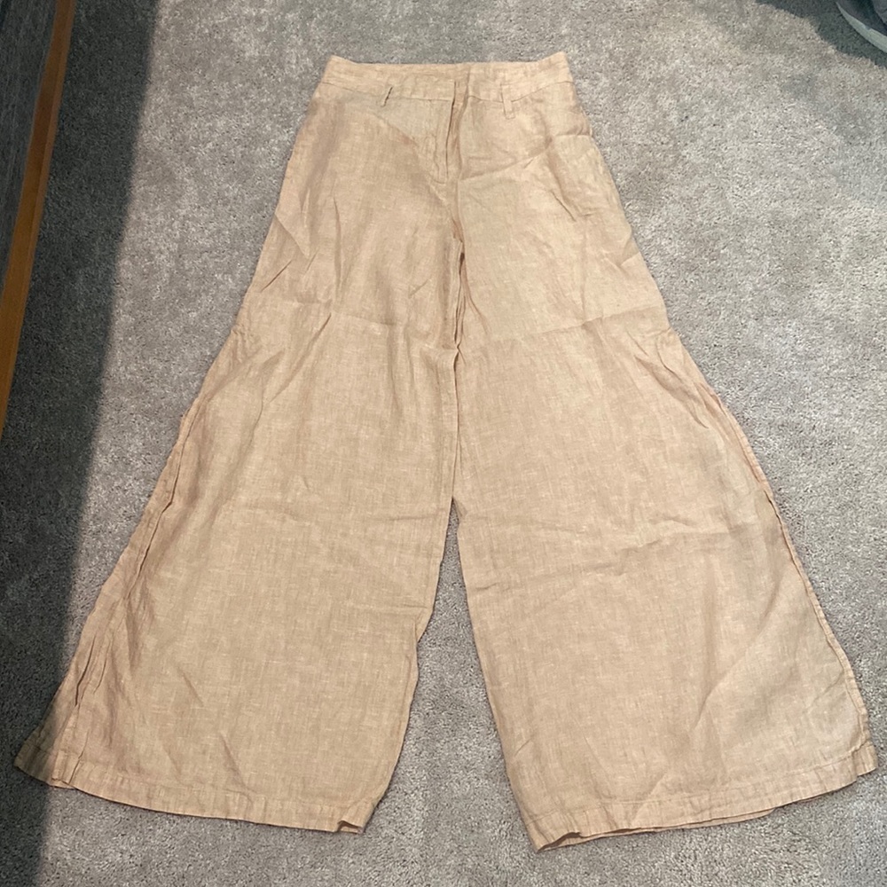 Women’s elevenses Linen pants. Size 2P.